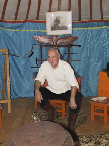 Horvéth Tibor a jurtában